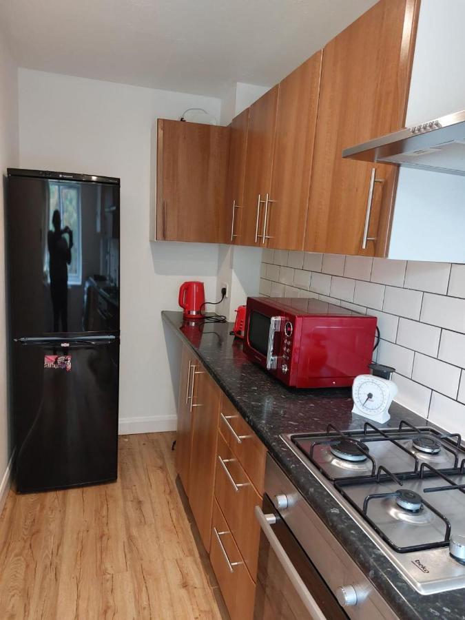 Superb 2 Bedroom Flat, Sleeps 6 London Borough of London Borough of Croydon Exteriör bild